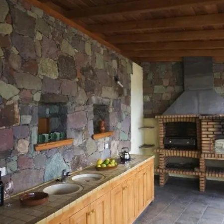 Vivelorural Rosas Con Piscina Ferienhaus